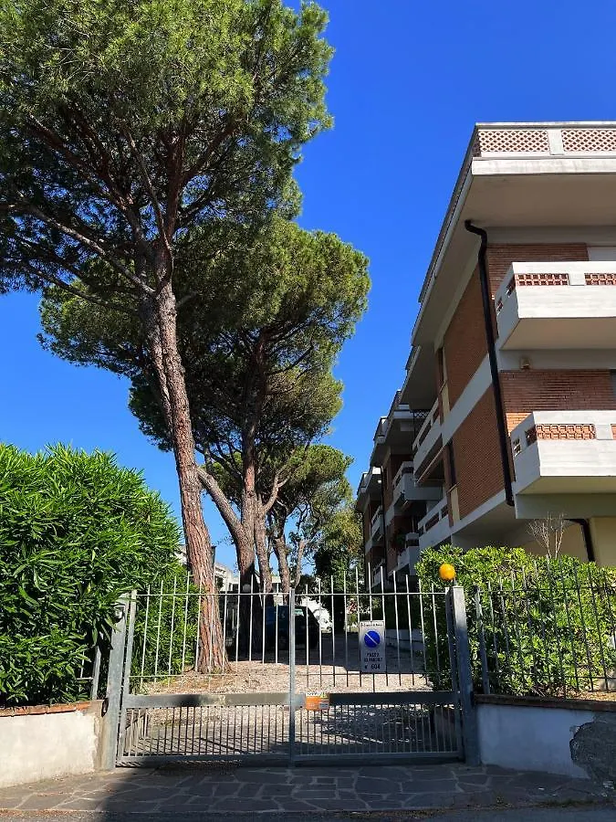Appartamento Casa Palma - 300Mt Dal Mare Marina di Massa